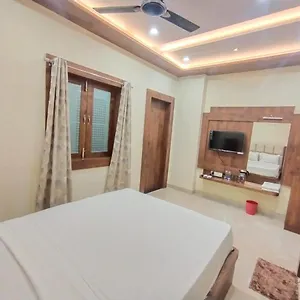 hotel-nanadini-palace.hotels-varanasi.com/